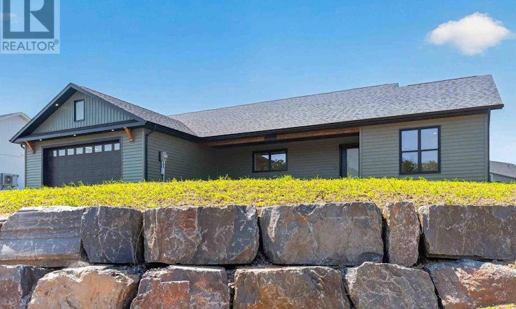 6 Deer Haven Drive