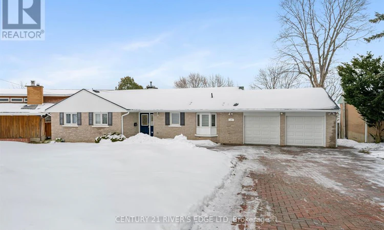 17 Hardy Crescent