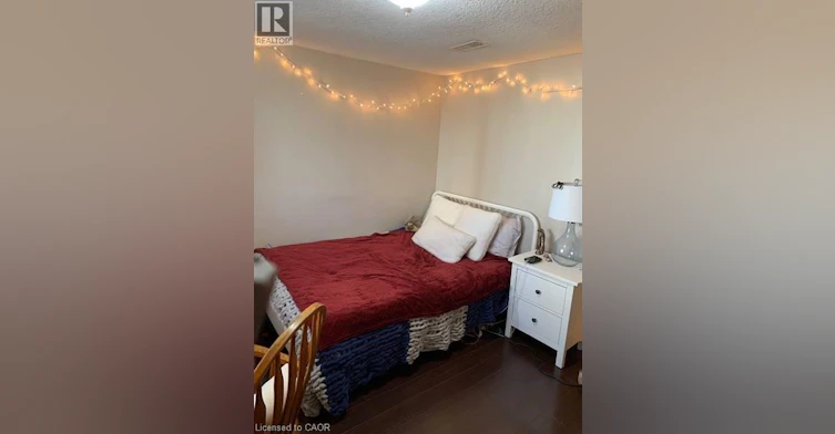 B-65 Cardill Crescent, Waterloo, ON, N2L 3Y7 - 2