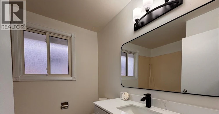 Upper-23 Arrowhead Crescent, Kitchener, ON, N2P 1C1 - 9