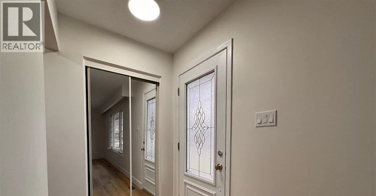 Upper-23 Arrowhead Crescent, Kitchener, ON, N2P 1C1 - 3