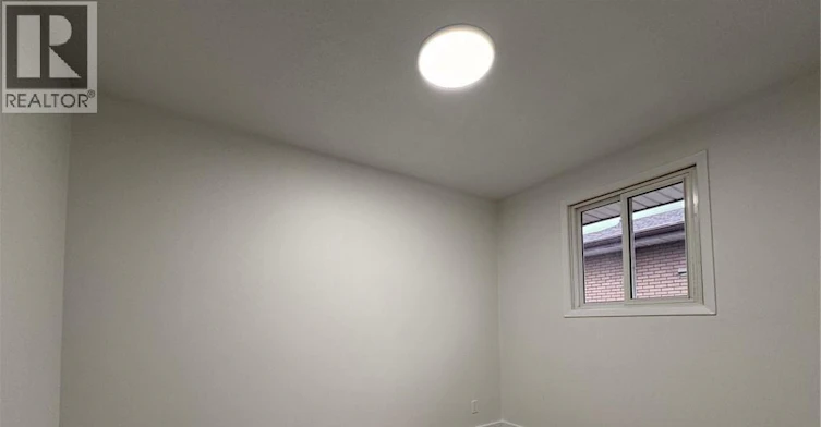Upper-23 Arrowhead Crescent, Kitchener, ON, N2P 1C1 - 4