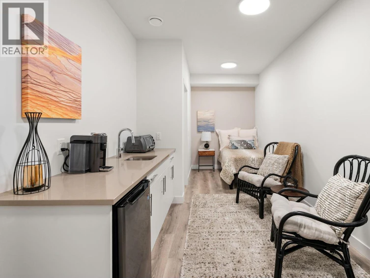 125-610 Academy Way, Kelowna, BC, V1V 0H2 - 2