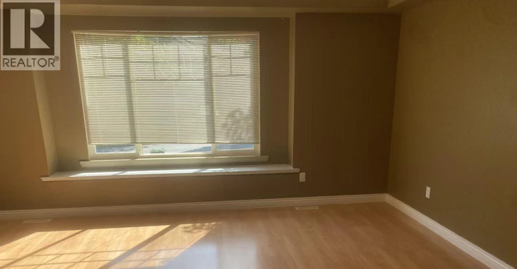 2048 Parkway Boulevard, Coquitlam, BC, V3Z 0Z2 - 4