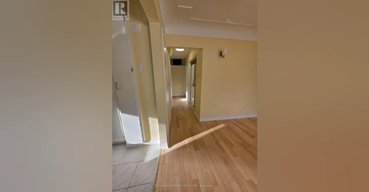 UPPER-62 Richwill Road, Hamilton, ON, L9C 1S3 - 16