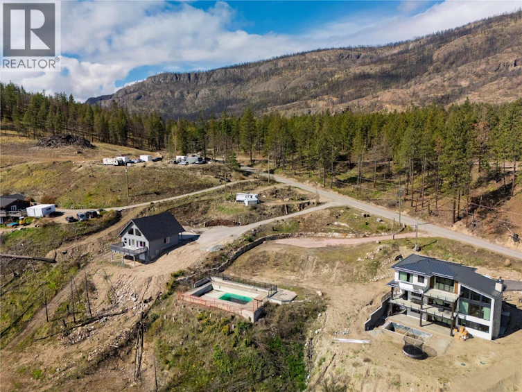 427 Rose Valley Road, West Kelowna, BC, V1Z 3T7 - 2