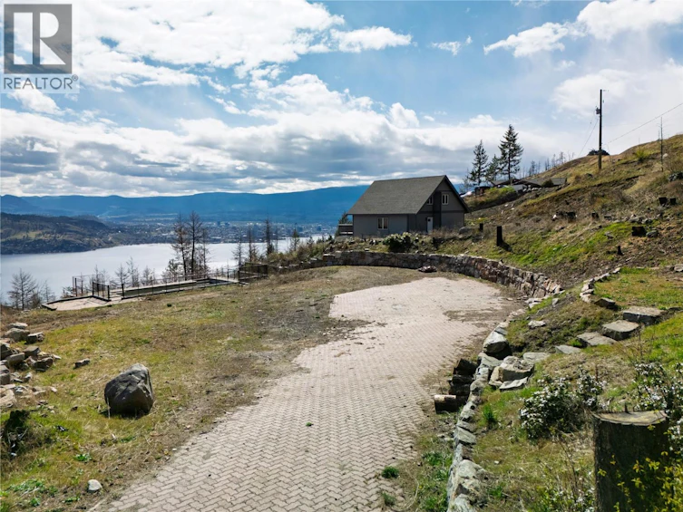 427 Rose Valley Road, West Kelowna, BC, V1Z 3T7 - 4