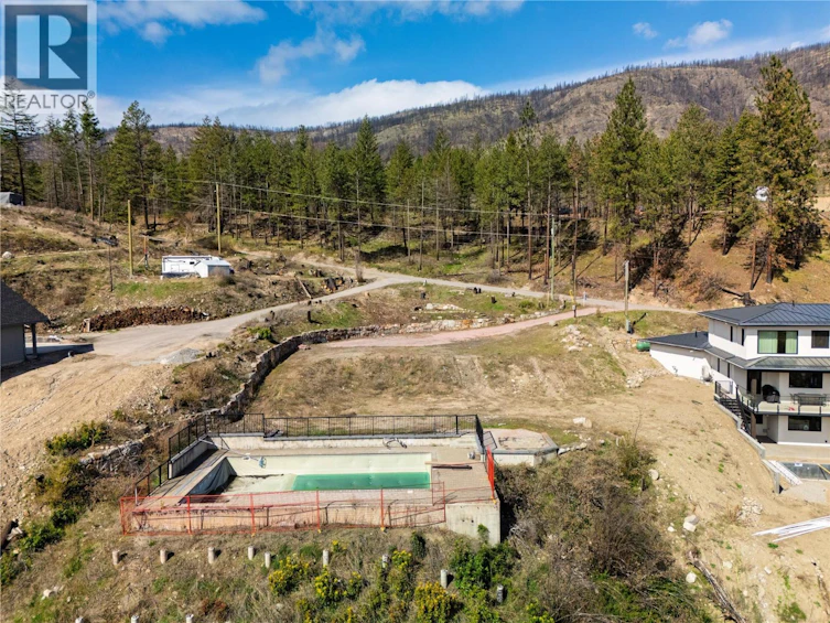 427 Rose Valley Road, West Kelowna, BC, V1Z 3T7 - 11