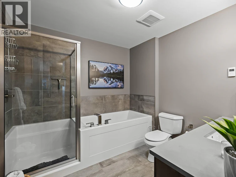 305-5300B Big White Road, Big White, BC, V1P 1P3 - 19