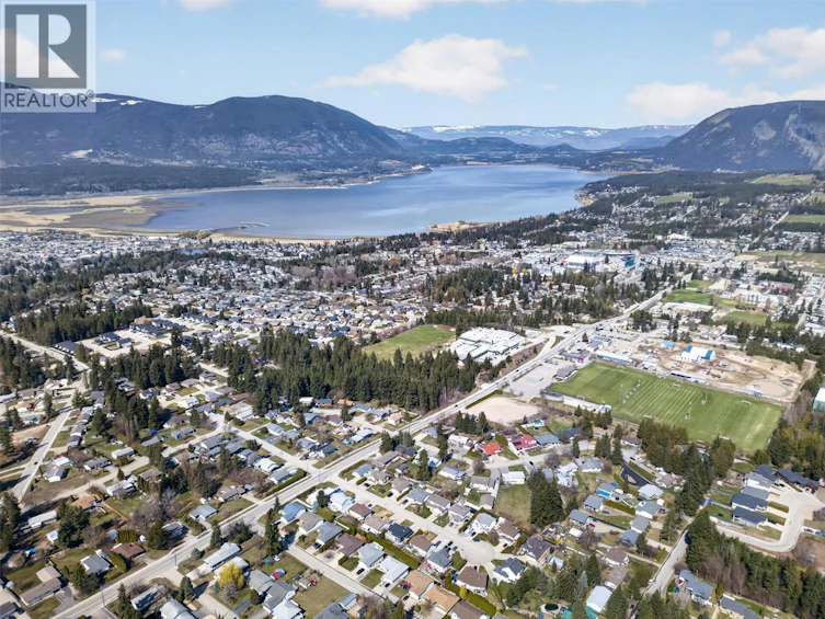 3181 SE 8 Avenue, Salmon Arm, BC, V1E 1S1 - 11
