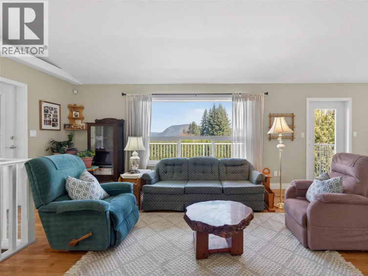 3181 SE 8 Avenue, Salmon Arm, BC, V1E 1S1 - 25