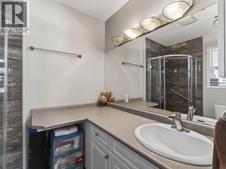 3181 SE 8 Avenue, Salmon Arm, BC, V1E 1S1 - 35