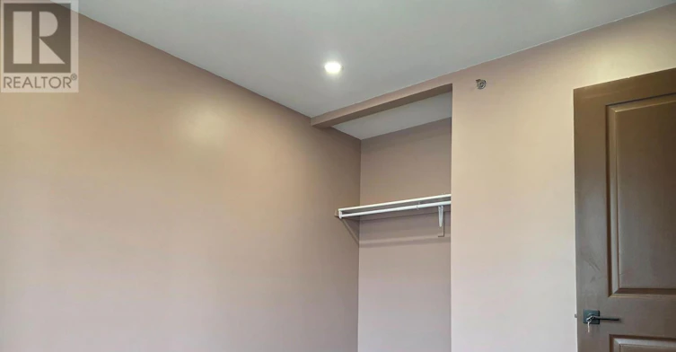 LANEWAY SUITE-108 Chatham Avenue, Toronto, ON, M4J 1K7 - 4