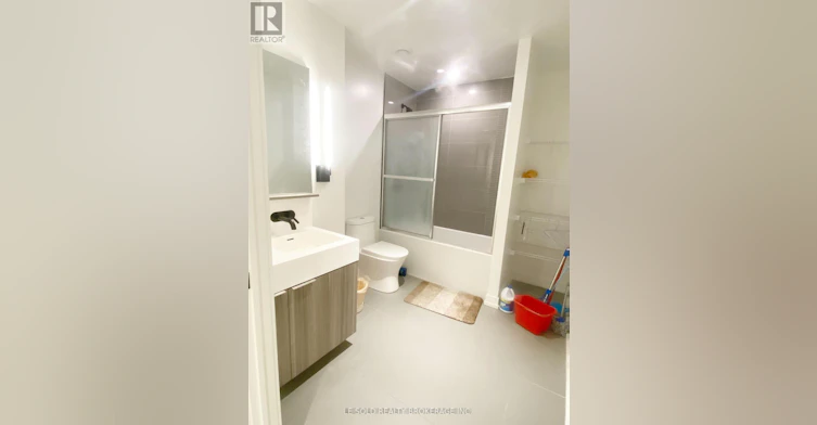 4-704 127 Room Broadway Avenue, Toronto, ON, M4P 1V4 - 17