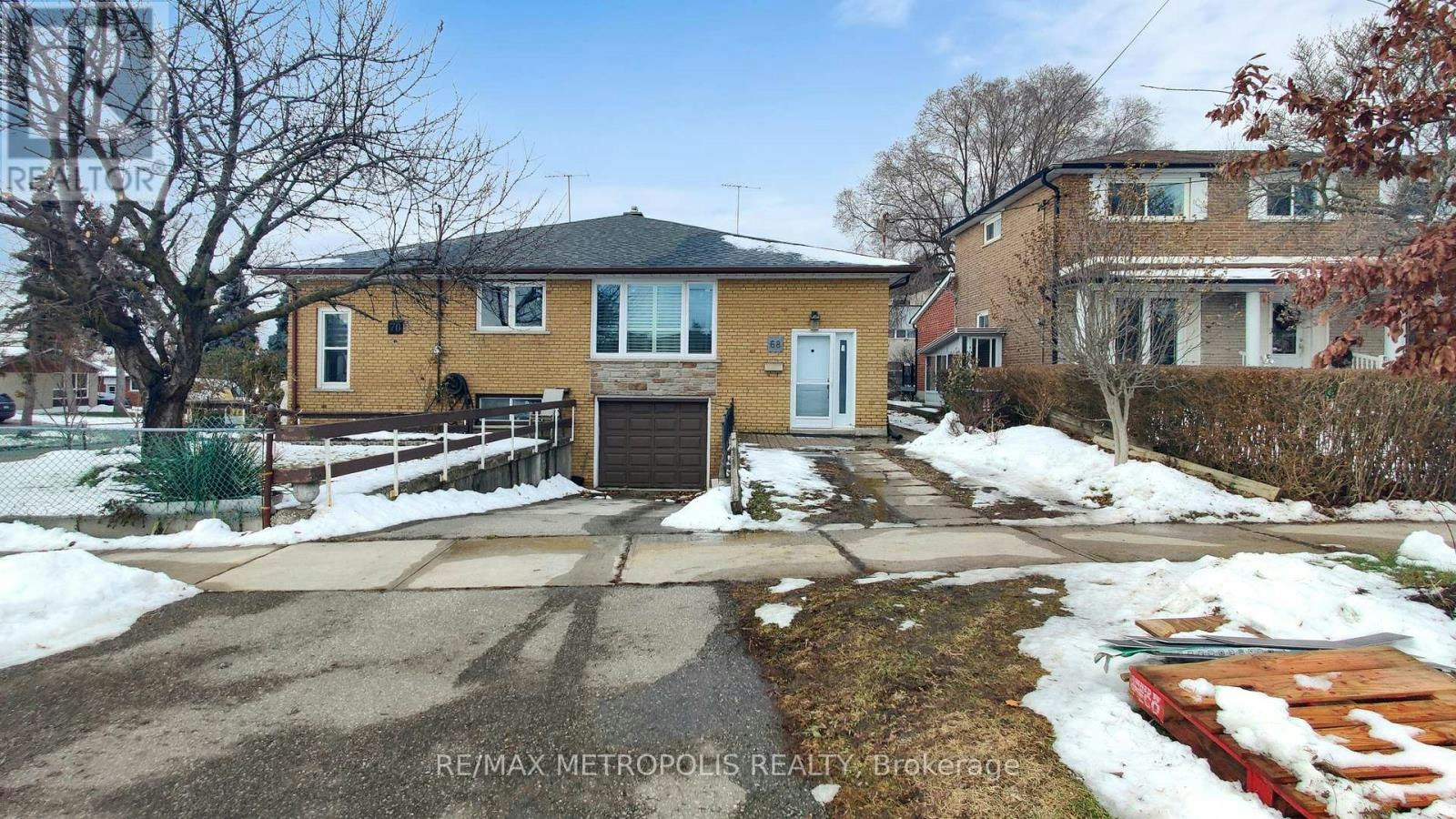 68 Paulvale Crescent, Toronto, ON, M3J 1K5