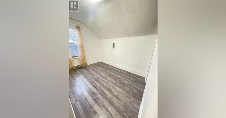99 Page Street, St. Catharines, ON, L2R 4A8 - 7