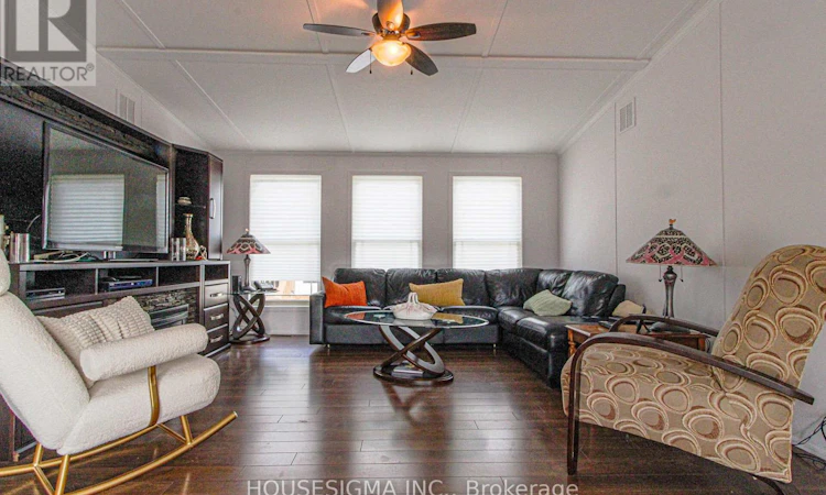 4449 Milburough 5 Tamarac Line