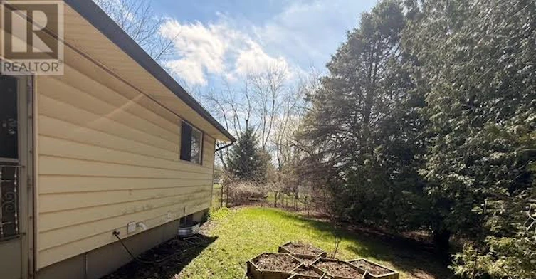 165 Railway Avenue, Komoka, ON, N0L 1R0 - 17