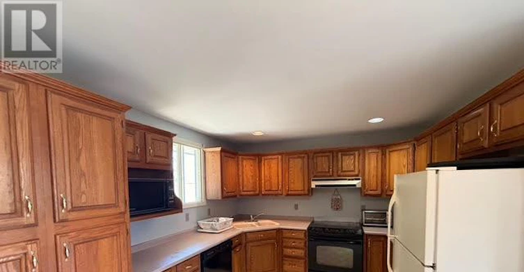 165 Railway Avenue, Komoka, ON, N0L 1R0 - 6