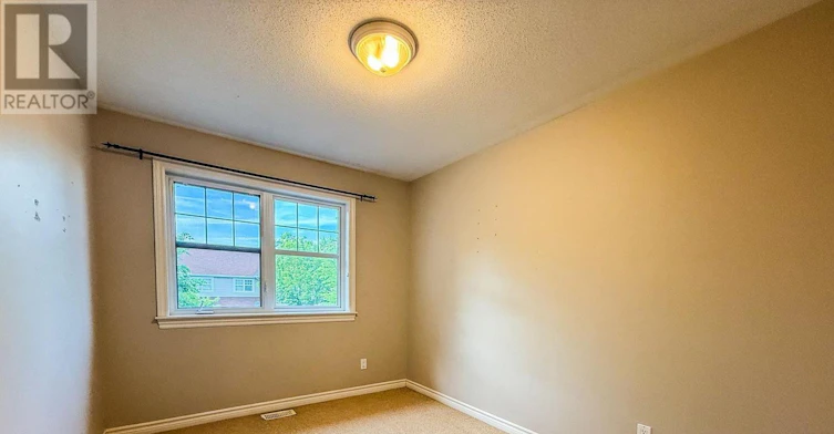 92 Selhurst Avenue, Ottawa, ON, K2G 7C9 - 17