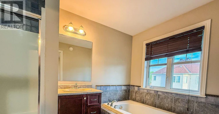 92 Selhurst Avenue, Ottawa, ON, K2G 7C9 - 14
