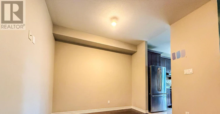 92 Selhurst Avenue, Ottawa, ON, K2G 7C9 - 9