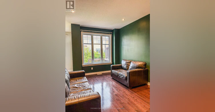 92 Selhurst Avenue, Ottawa, ON, K2G 7C9 - 6