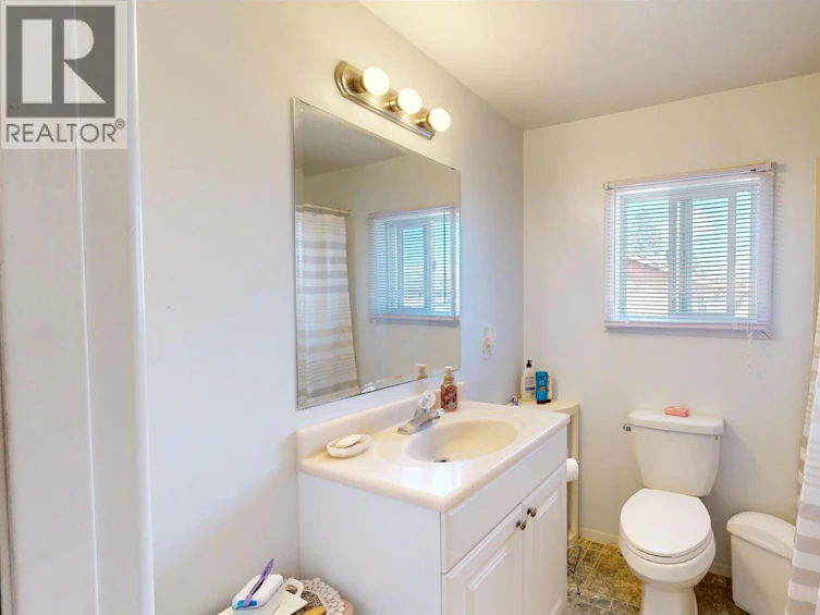 848 Scott Road, 100 Mile House, BC, V0K 2E0 - 14