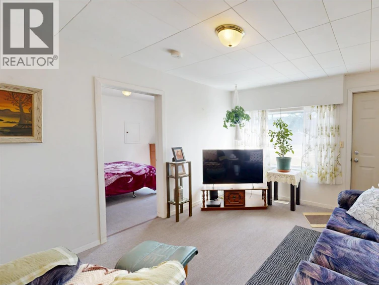 848 Scott Road, 100 Mile House, BC, V0K 2E0 - 8