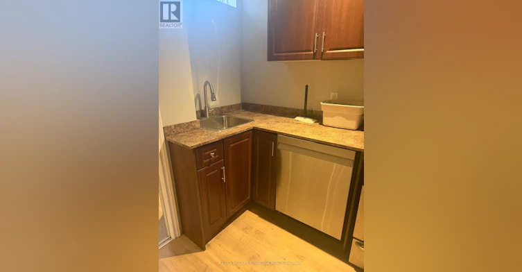 35 Fontebella Avenue, Vaughan, ON, L4H 2A6 - 5