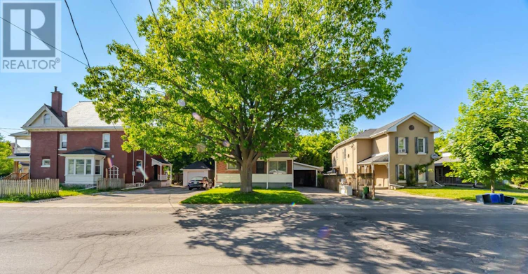 A-22 St James Street, Brantford, ON, N3T 3Z6 - 3