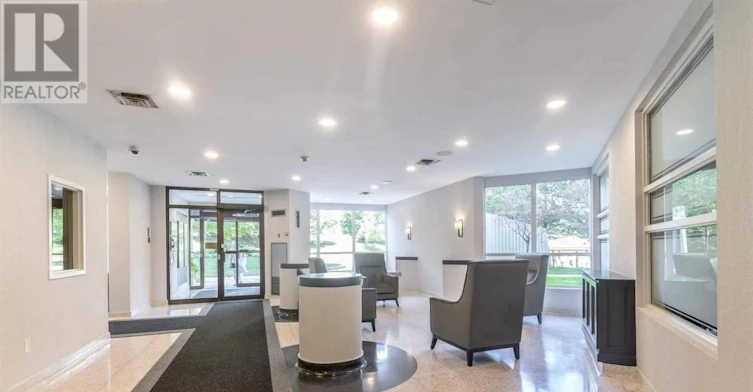902-12 Laurelcrest Street, Brampton, ON, L6S 5Y4 - 2