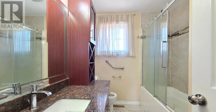 UPPER LEVEL-424 Military Trail, Toronto, ON, M1E 4E7 - 4