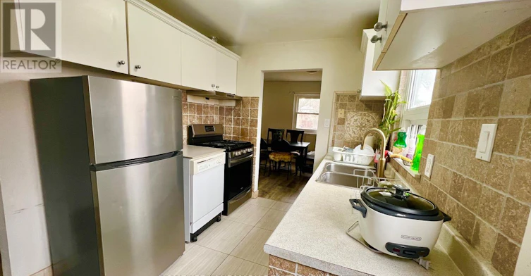 MAIN FLOOR-81 United Square, Toronto, ON, M1B 2B9 - 6