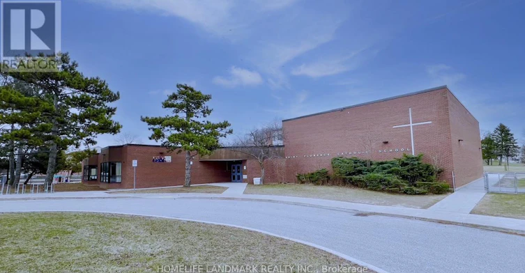 MAIN FLOOR-81 United Square, Toronto, ON, M1B 2B9 - 17