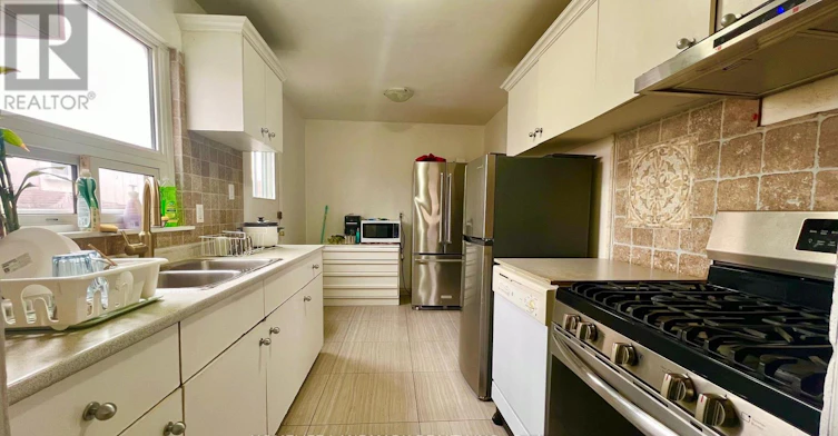 MAIN FLOOR-81 United Square, Toronto, ON, M1B 2B9 - 5