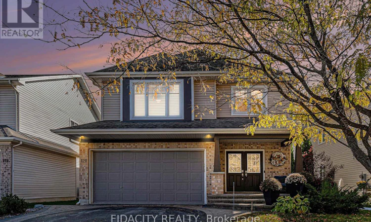 121 Bandelier Way