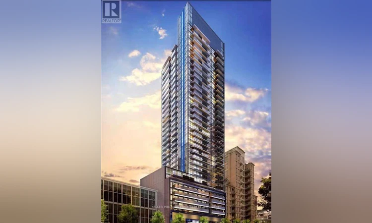 1613-125 Redpath Avenue