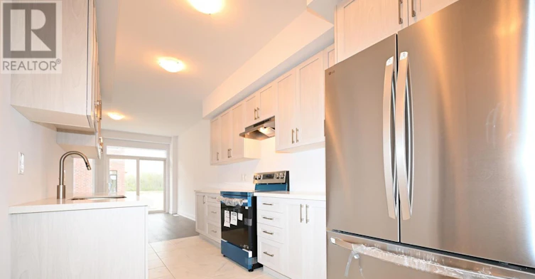 2-32 Winery Way, Barrie, ON, L9J 0Y3 - 4