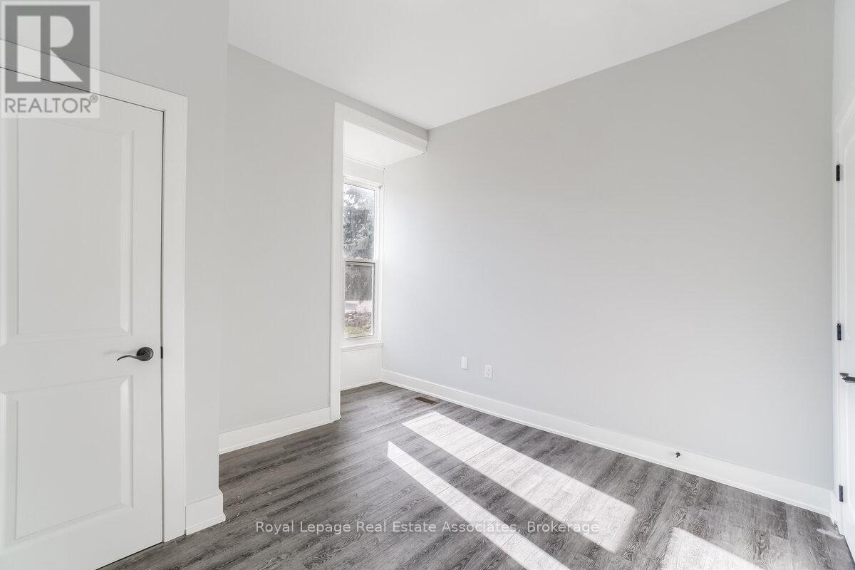 2-39 Welland Avenue S, St. Catharines, ON, L2R 2M4 - 9