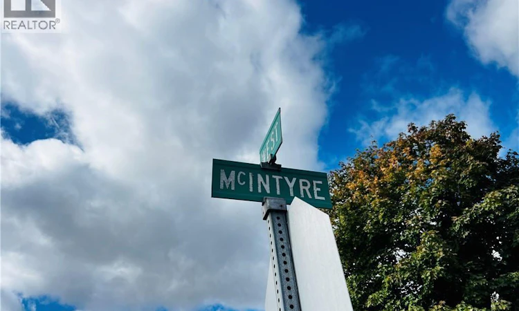 769 Mcintyre Lane