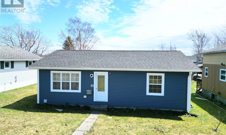 34 Pleasant Street