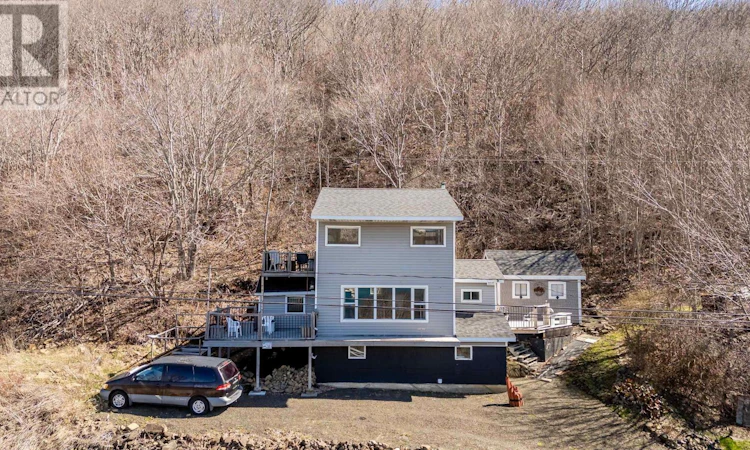817 Granville Road