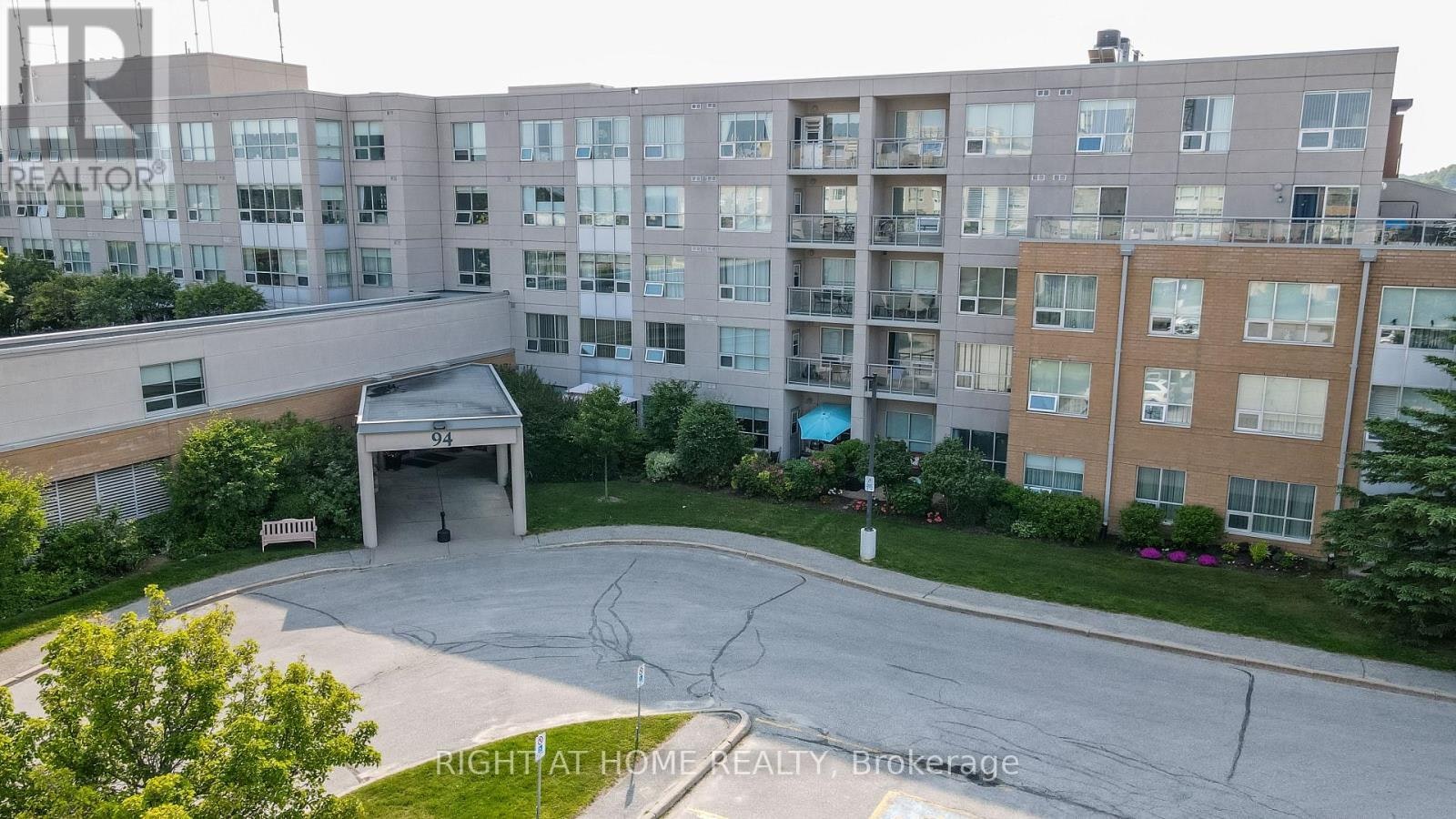 505-94 Dean Avenue, Barrie, ON, L4N 0M3