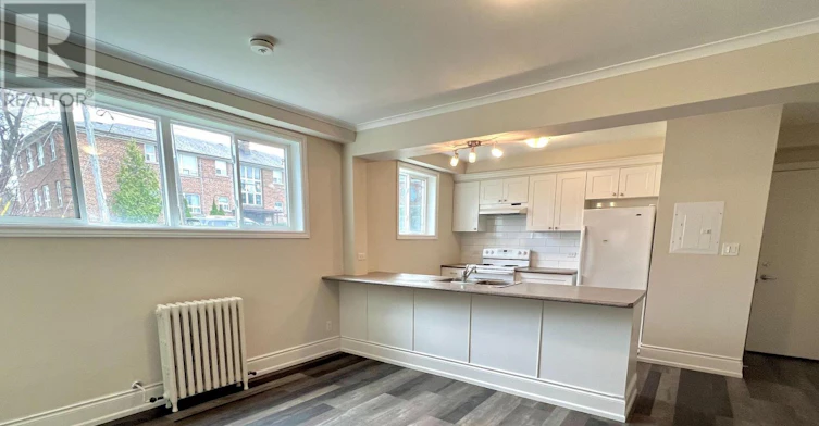 1-322 Lakeshore Road W, Mississauga, ON, L5H 1G8 - 5