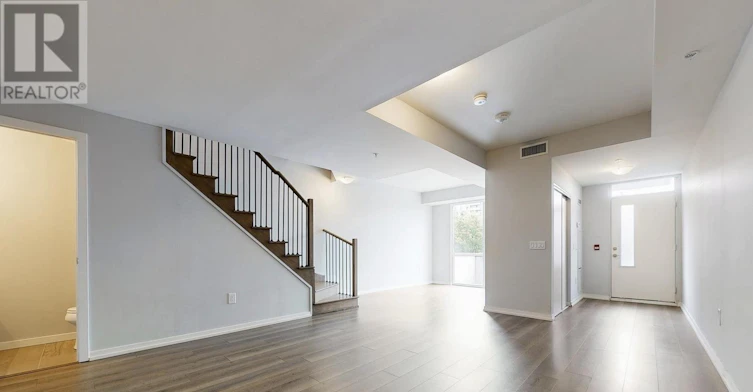 TH 106-3237 Bayview Avenue, Toronto, ON, M2K 2J7 - 3