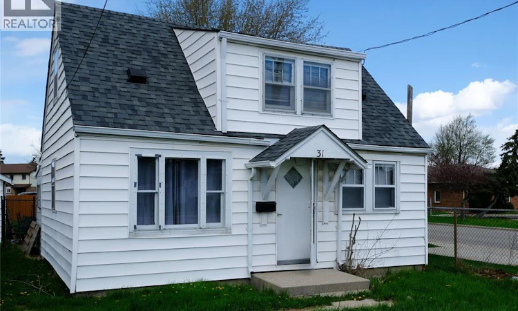 31 Maidstone Avenue East