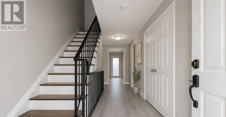 4-25 Romfield Circuit, Markham, ON, L3T 3H4 - 2