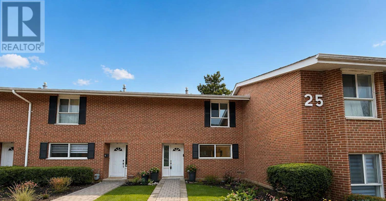 4-25 Romfield Circuit, Markham, ON, L3T 3H4