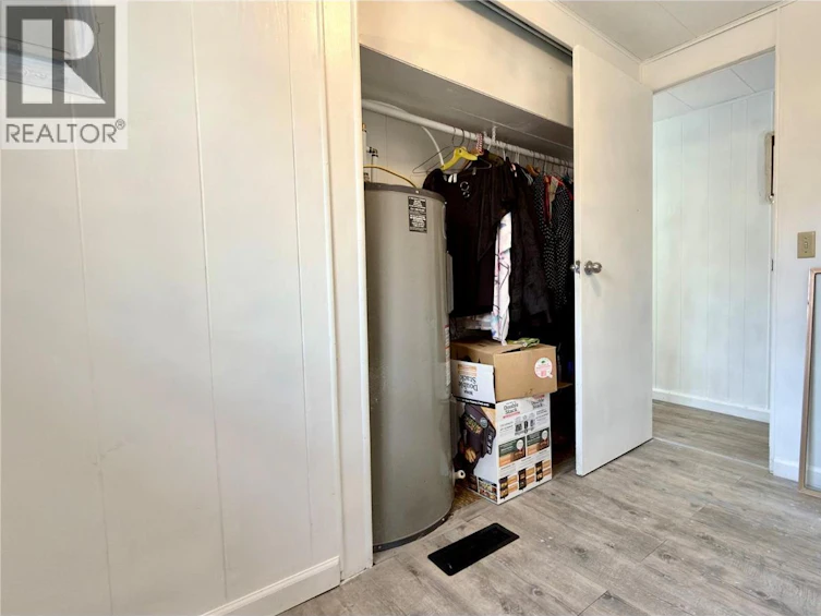 670 Central Avenue, Midway, BC, V0H 1M0 - 29